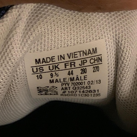 Mens addidas tennis shoes - Picture 5 of 5